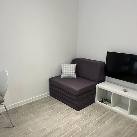 Apartmani Milka I Jozo オミシュ 部屋 写真